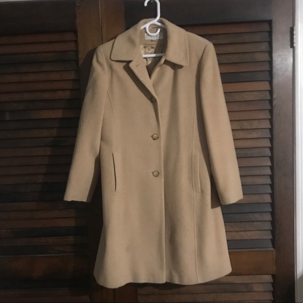 Larry Levine Camel wool knee length wool coat